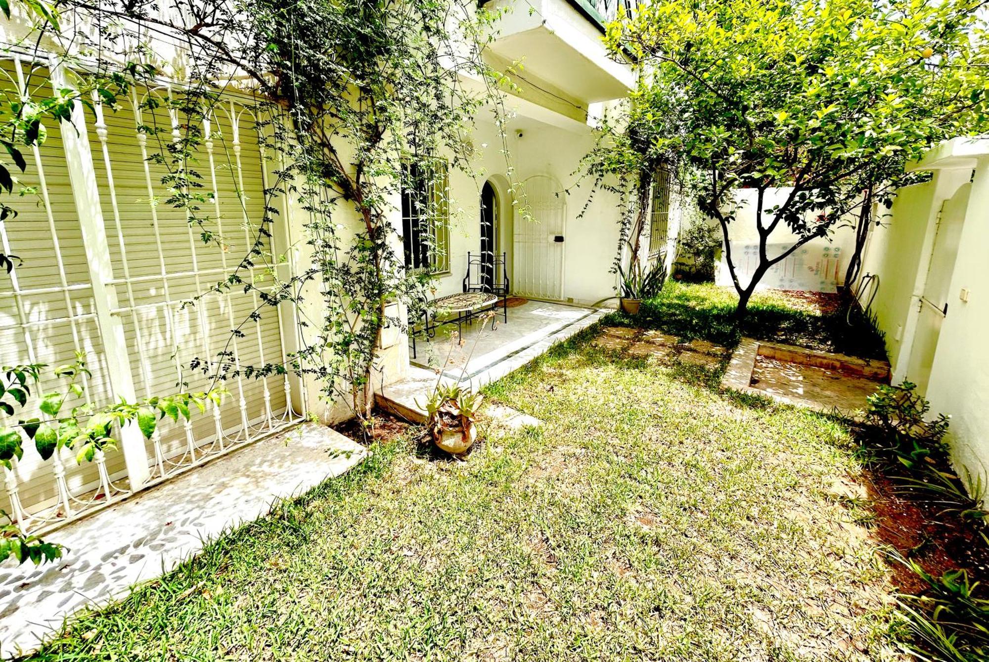 Holiday home Elegant Town House In *