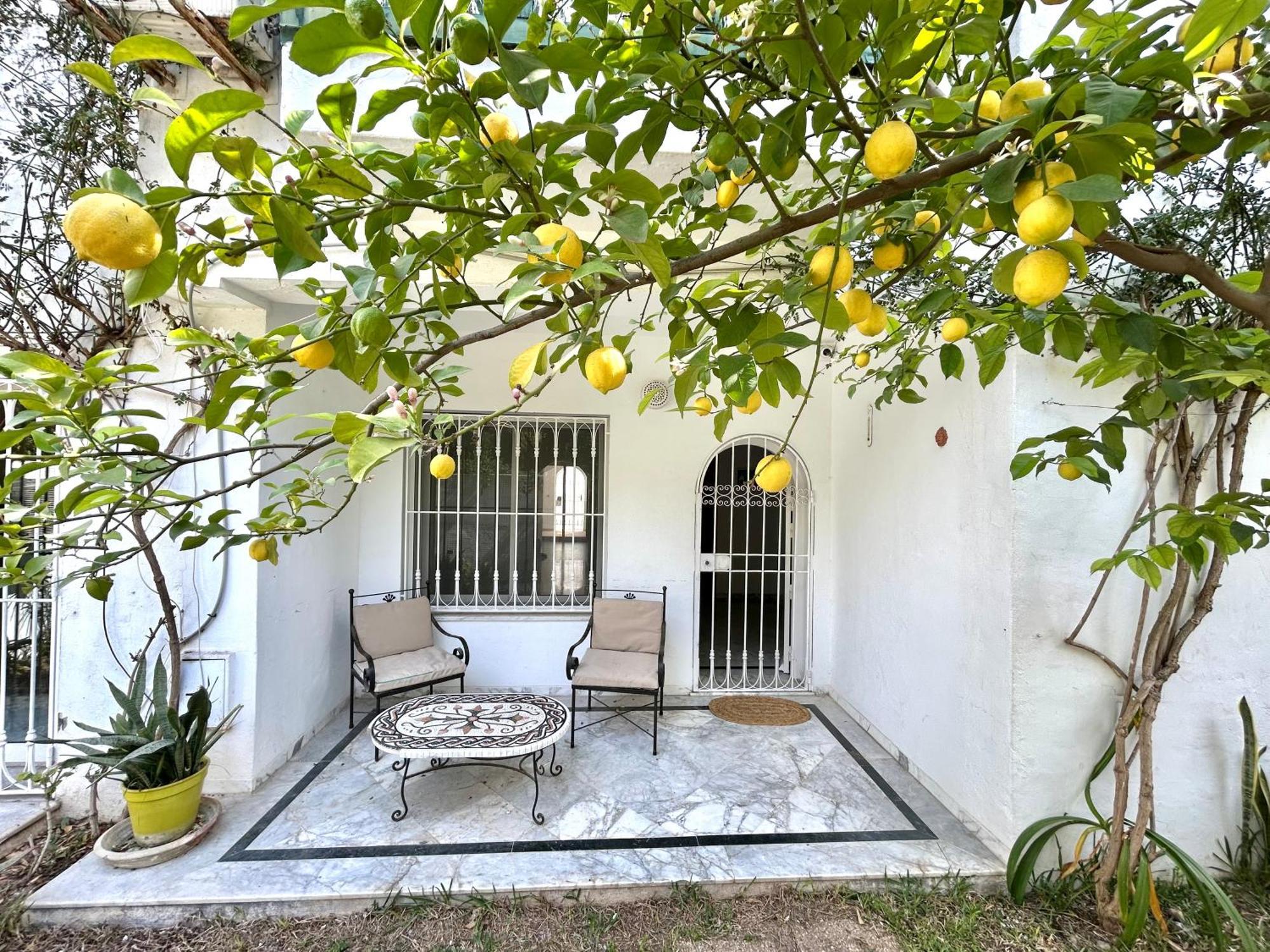 Holiday home Elegant Town House In
